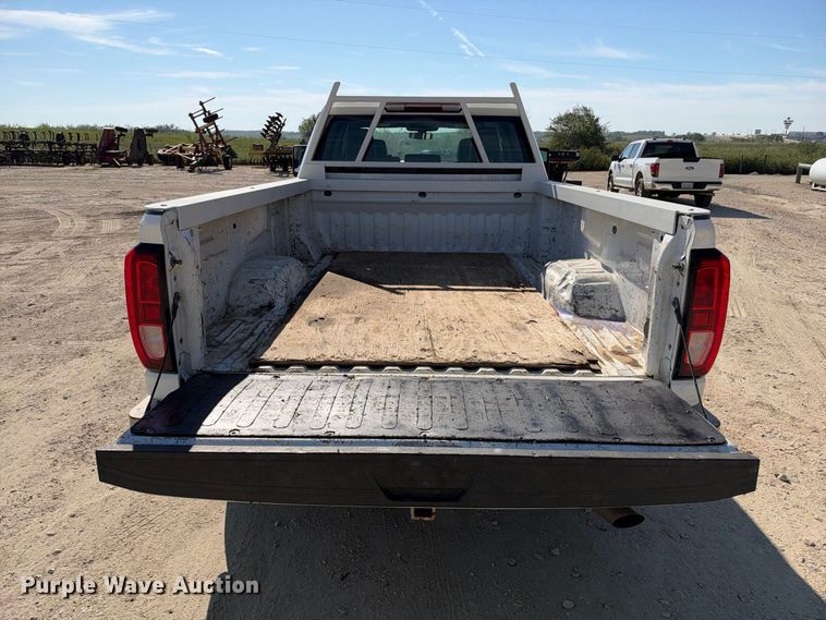 image for item FN3768 2021 GMC Sierra 2500 4X4 Crew Cab pickup truck