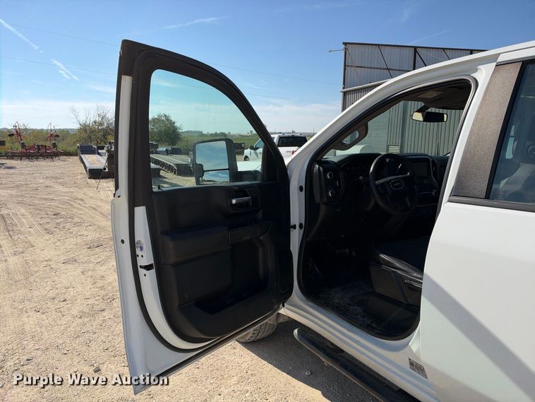 image for item FN3768 2021 GMC Sierra 2500 4X4 Crew Cab pickup truck