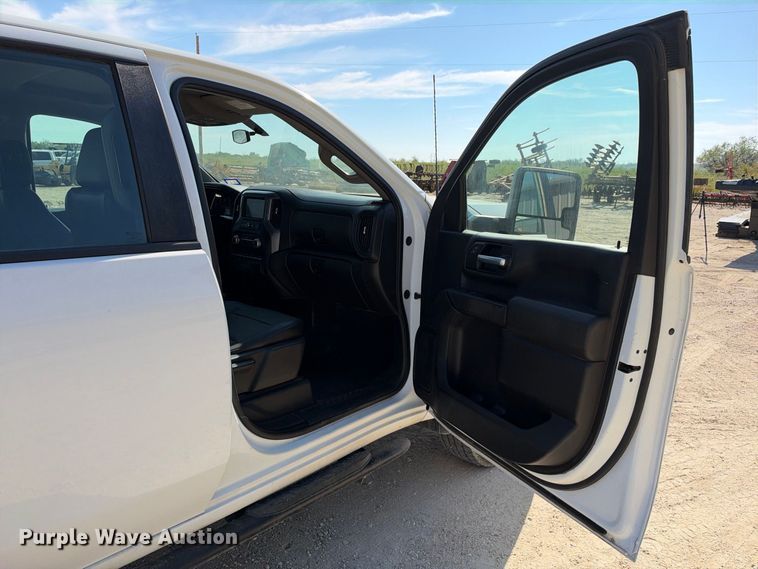 image for item FN3768 2021 GMC Sierra 2500 4X4 Crew Cab pickup truck
