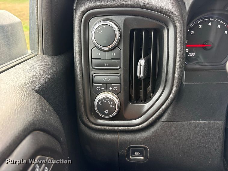 image for item FN3769 2021 GMC Sierra Crew Cab pickup truck