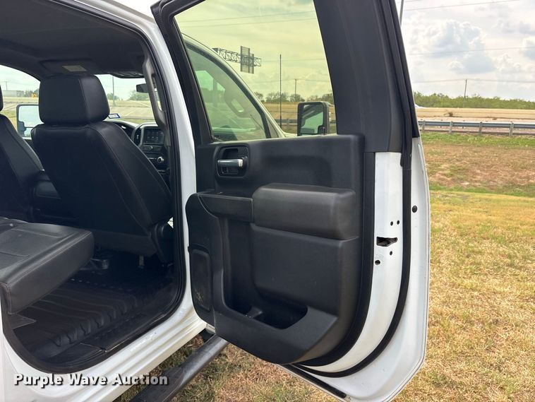 image for item FN3769 2021 GMC Sierra Crew Cab pickup truck