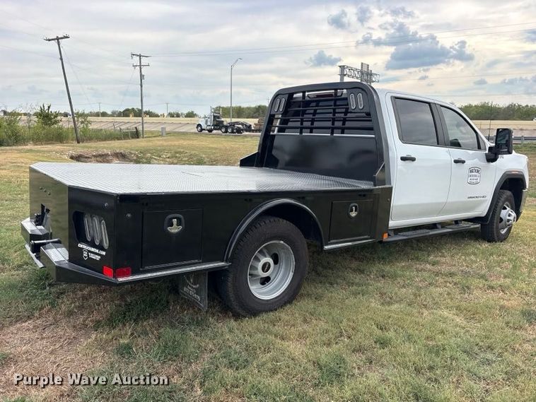 image for item FN3770 2020 GMC 3500 Crew Cab flatbed pickup truck