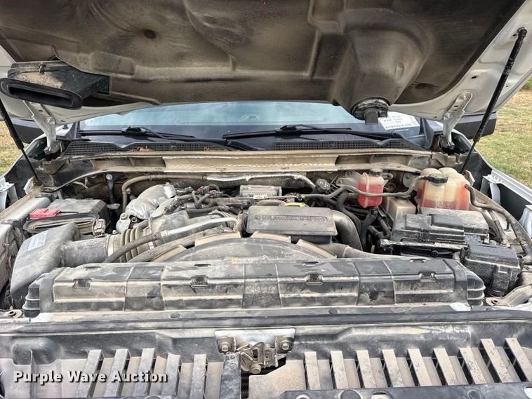 image for item FN3770 2020 GMC 3500 Crew Cab flatbed pickup truck