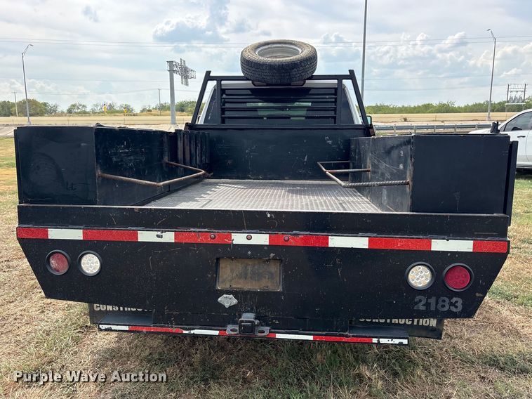 image for item FN3771 2021 GMC Sierra 3500 Crew Cab flatbed pickup truck