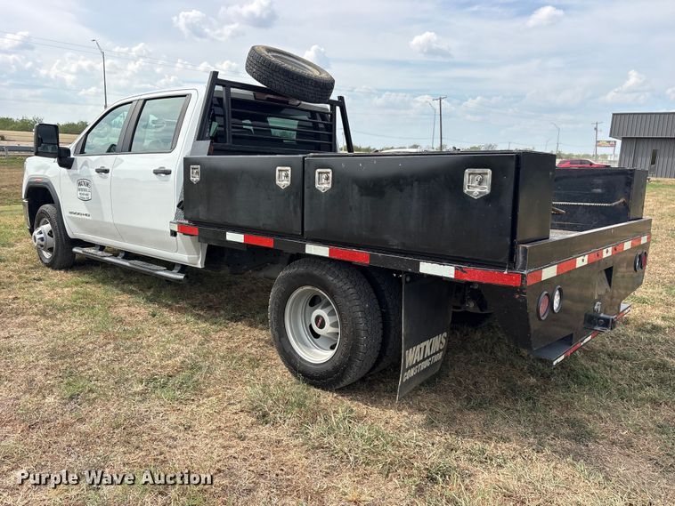 image for item FN3771 2021 GMC Sierra 3500 Crew Cab flatbed pickup truck