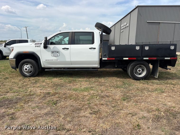 image for item FN3771 2021 GMC Sierra 3500 Crew Cab flatbed pickup truck