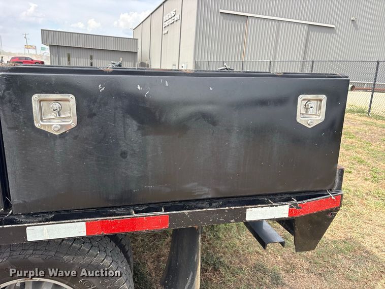 image for item FN3771 2021 GMC Sierra 3500 Crew Cab flatbed pickup truck