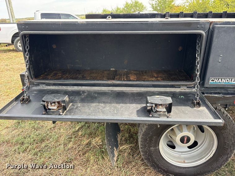 image for item FN3771 2021 GMC Sierra 3500 Crew Cab flatbed pickup truck