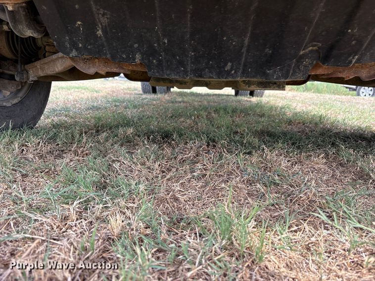 image for item FN3771 2021 GMC Sierra 3500 Crew Cab flatbed pickup truck