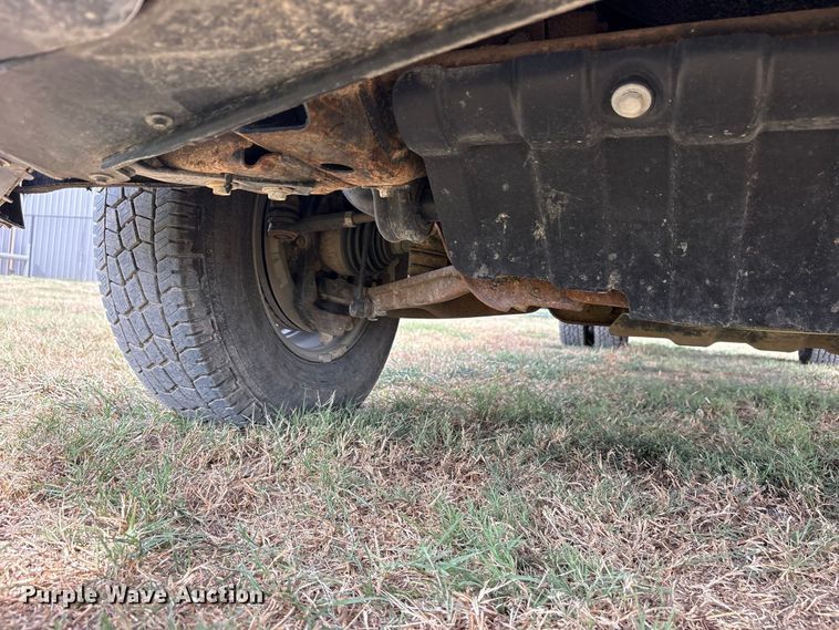 image for item FN3771 2021 GMC Sierra 3500 Crew Cab flatbed pickup truck