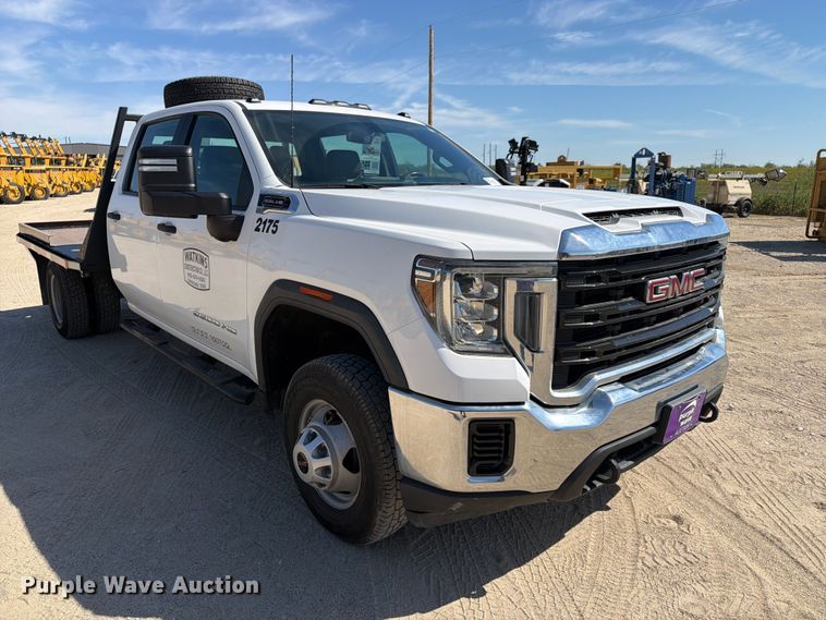 image for item FN3781 2021 GMC Sierra 3500HD 4X4 Crew Cab flatbed pickup truck