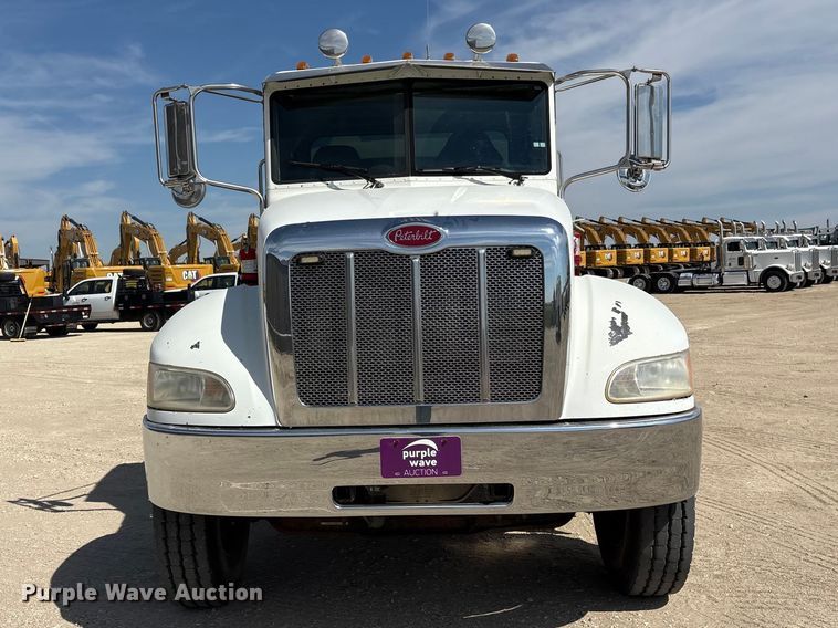 image for item FN3784 2012 Peterbilt 337 fuel / lube truck