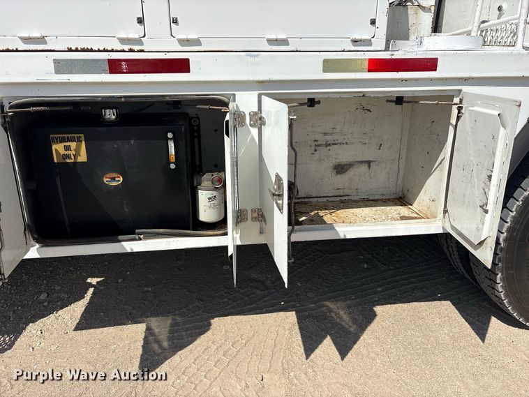 image for item FN3784 2012 Peterbilt 337 fuel / lube truck