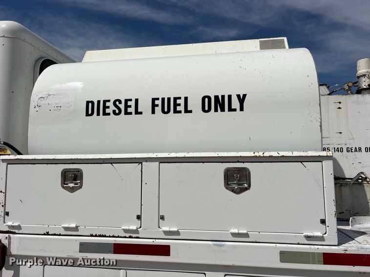 image for item FN3784 2012 Peterbilt 337 fuel / lube truck