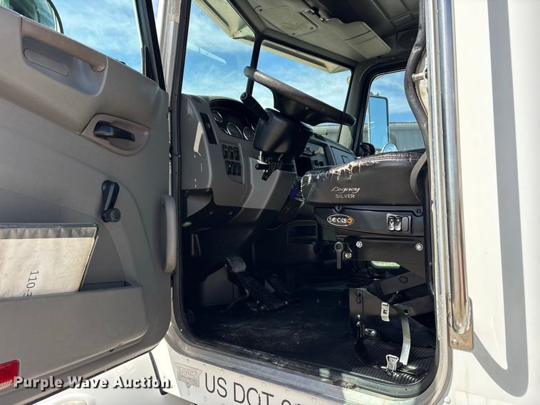 image for item FN3784 2012 Peterbilt 337 fuel / lube truck