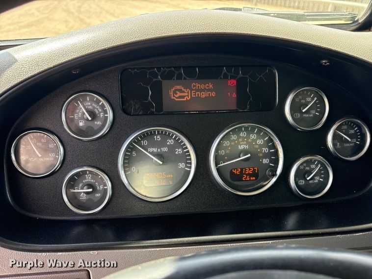 image for item FN3784 2012 Peterbilt 337 fuel / lube truck