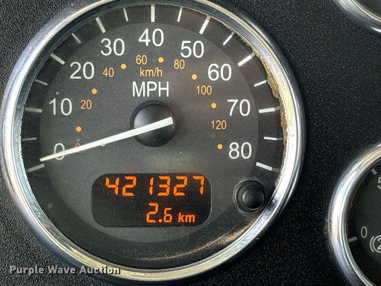 image for item FN3784 2012 Peterbilt 337 fuel / lube truck