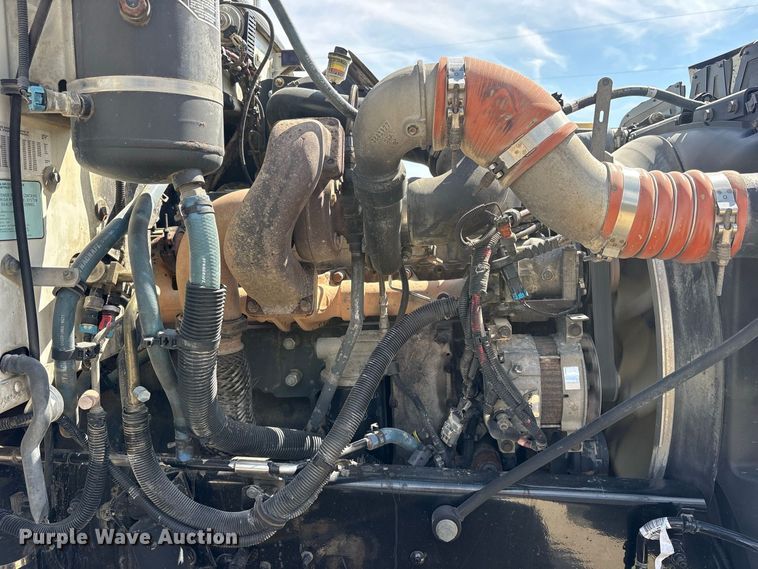 image for item FN3784 2012 Peterbilt 337 fuel / lube truck