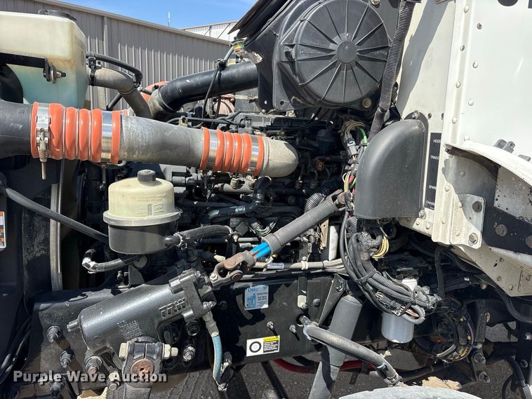 image for item FN3784 2012 Peterbilt 337 fuel / lube truck