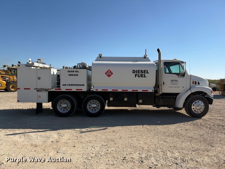 1999 Sterling L7500