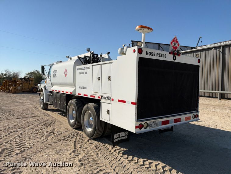 1999 Sterling L7500