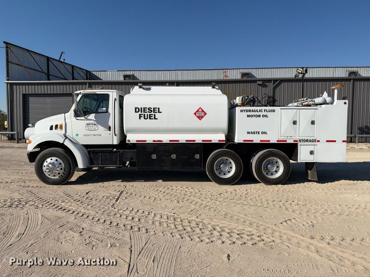 1999 Sterling L7500