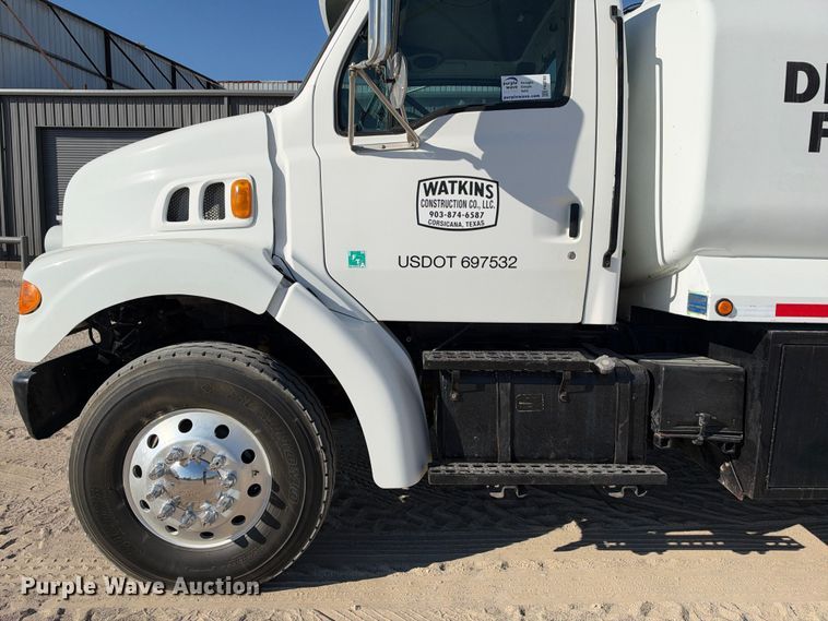 1999 Sterling L7500