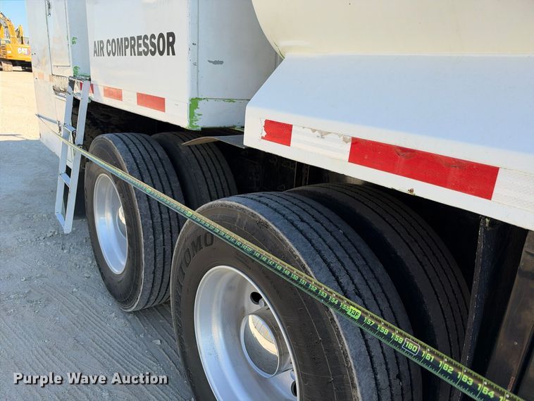 1999 Sterling L7500