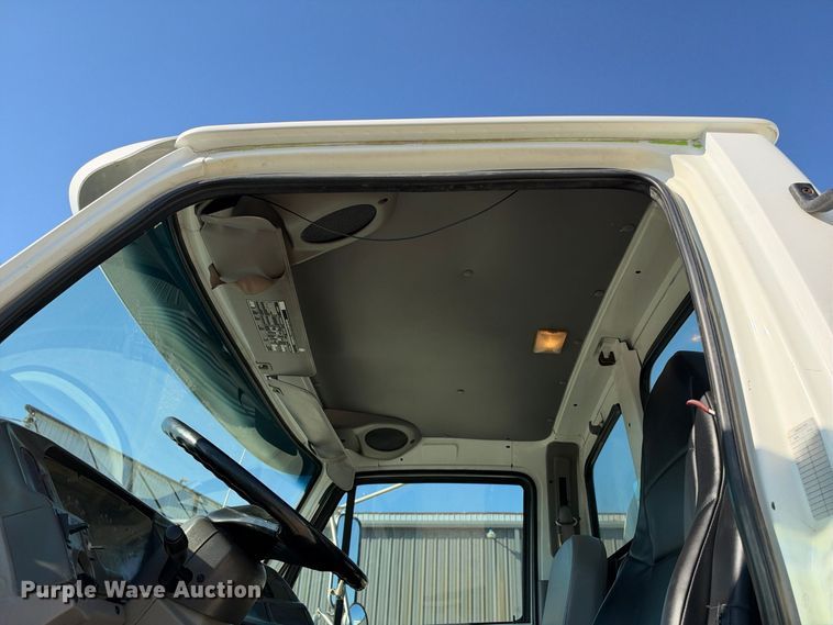 1999 Sterling L7500