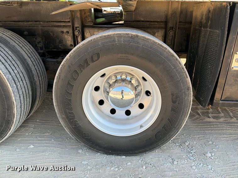 1999 Sterling L7500
