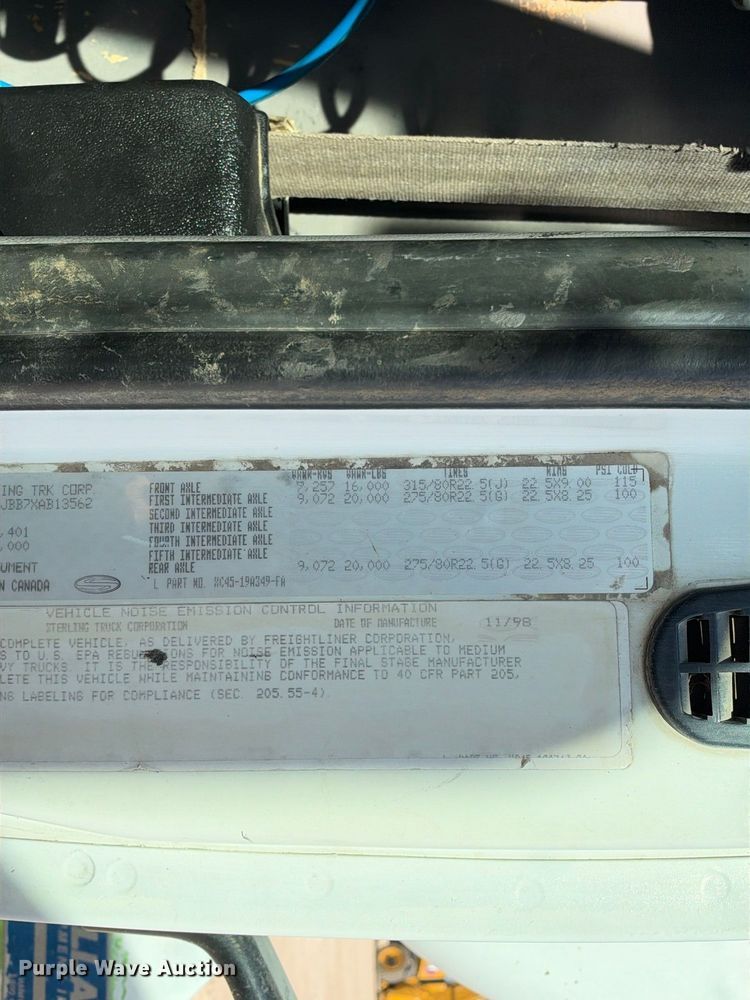 1999 Sterling L7500