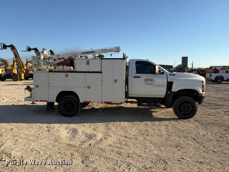 image for item FN3787 2019 Chevrolet Silverado 4500HD 4X4 mechanics truck
