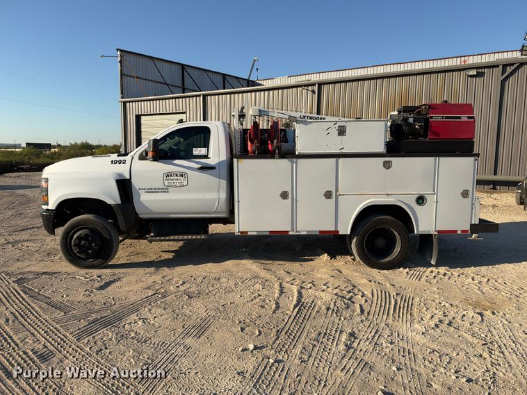 image for item FN3787 2019 Chevrolet Silverado 4500HD 4X4 mechanics truck
