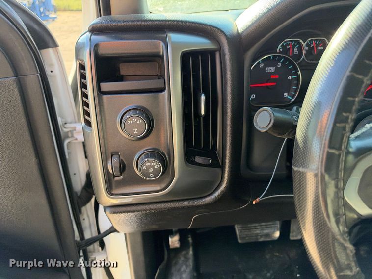 image for item FN3787 2019 Chevrolet Silverado 4500HD 4X4 mechanics truck