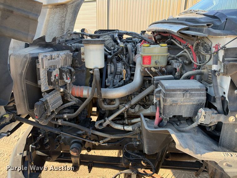 image for item FN3787 2019 Chevrolet Silverado 4500HD 4X4 mechanics truck