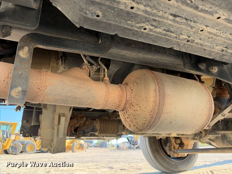 image for item FN3787 2019 Chevrolet Silverado 4500HD 4X4 mechanics truck