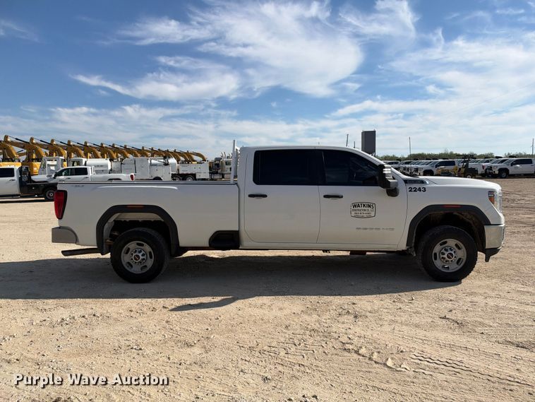 image for item FN3791 2022 GMC Sierra 2500 4X4 Crew Cab pickup truck