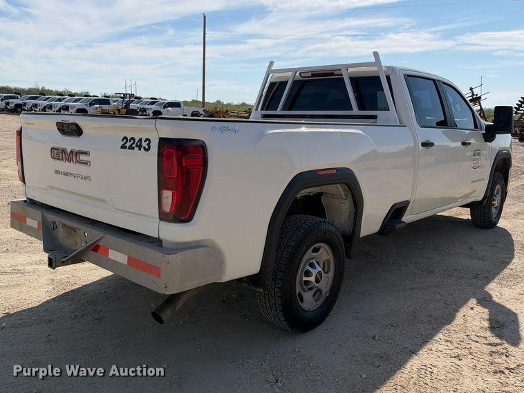 image for item FN3791 2022 GMC Sierra 2500 4X4 Crew Cab pickup truck