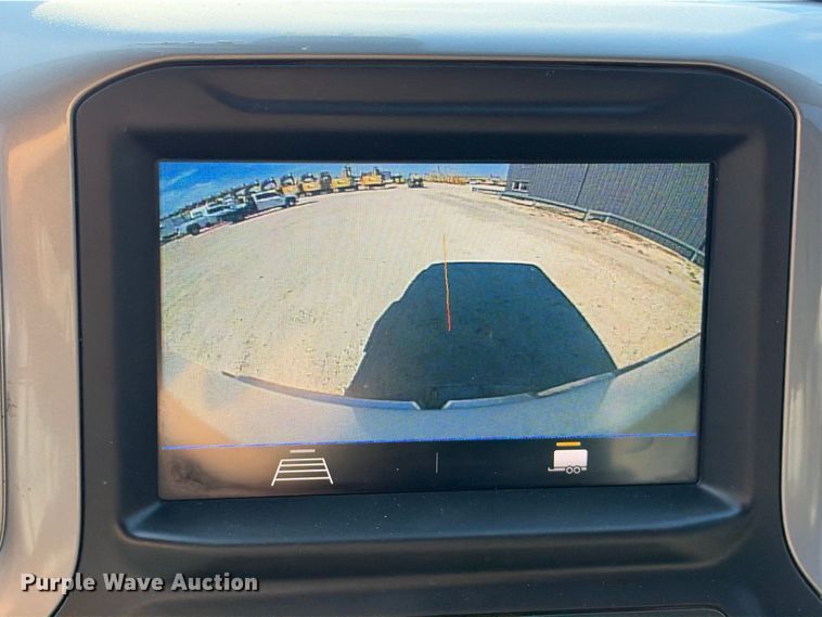 image for item FN3791 2022 GMC Sierra 2500 4X4 Crew Cab pickup truck