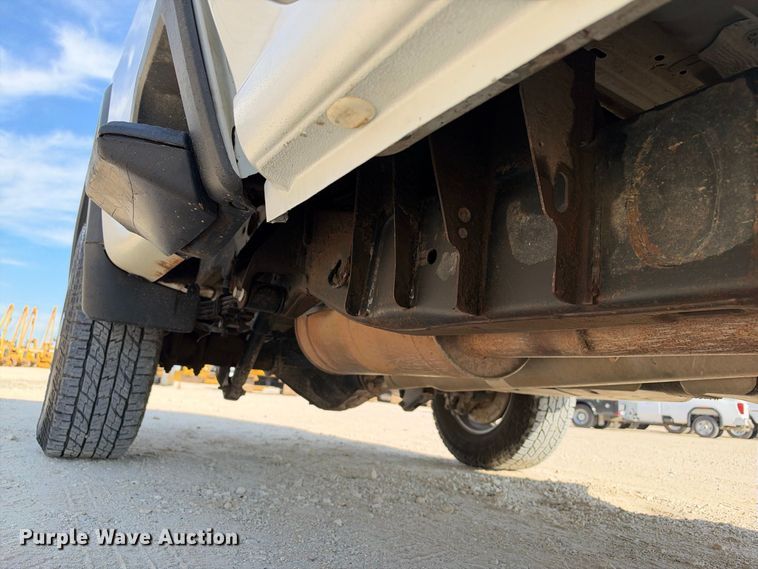 image for item FN3791 2022 GMC Sierra 2500 4X4 Crew Cab pickup truck