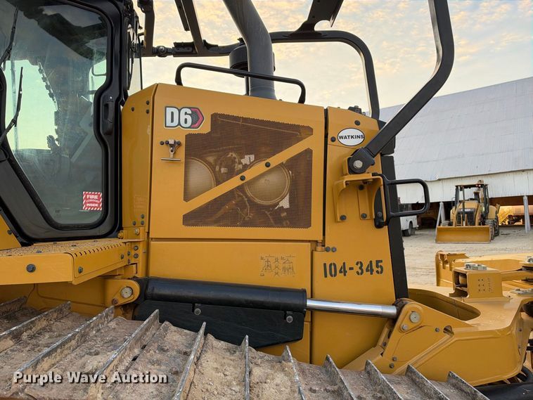 image for item FN3793 2024 Caterpillar D6 LGP VP dozer
