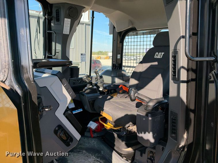 image for item FN3794 2024 Caterpillar D6 LGP VP dozer