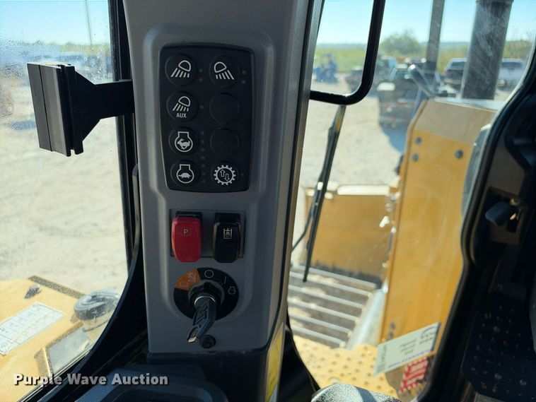 image for item FN3794 2024 Caterpillar D6 LGP VP dozer