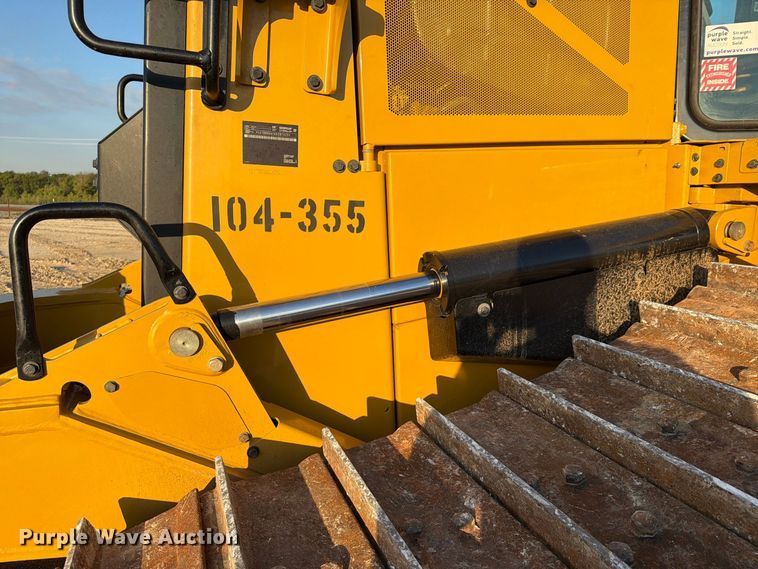 image for item FN3796 2024 Caterpillar D6 LGP VP dozer