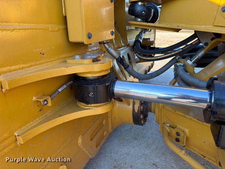 image for item FN3796 2024 Caterpillar D6 LGP VP dozer