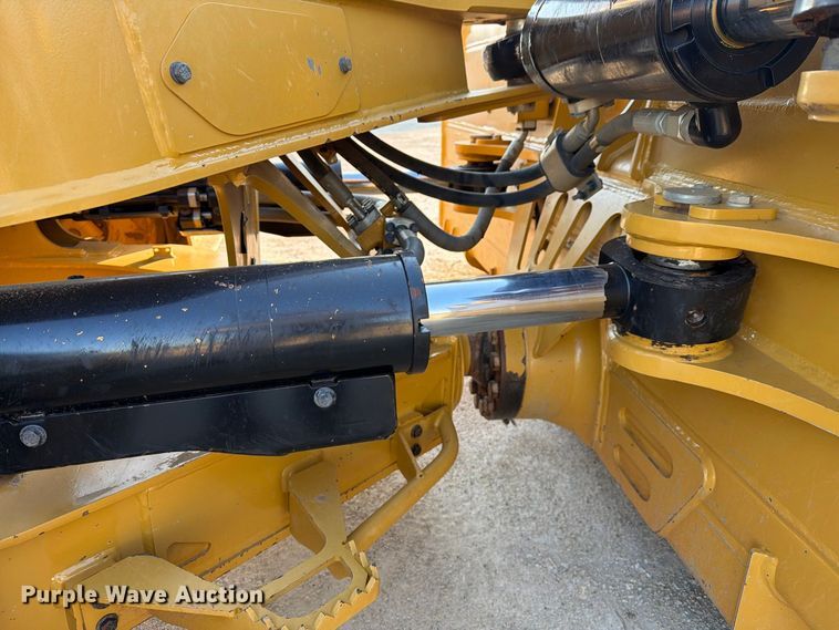 image for item FN3796 2024 Caterpillar D6 LGP VP dozer