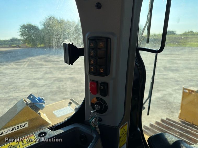 image for item FN3796 2024 Caterpillar D6 LGP VP dozer