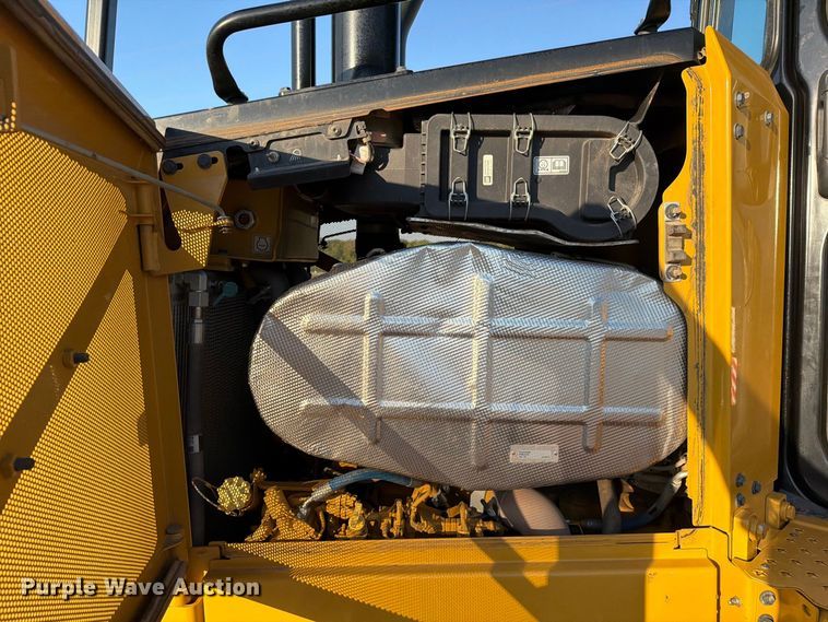 image for item FN3796 2024 Caterpillar D6 LGP VP dozer