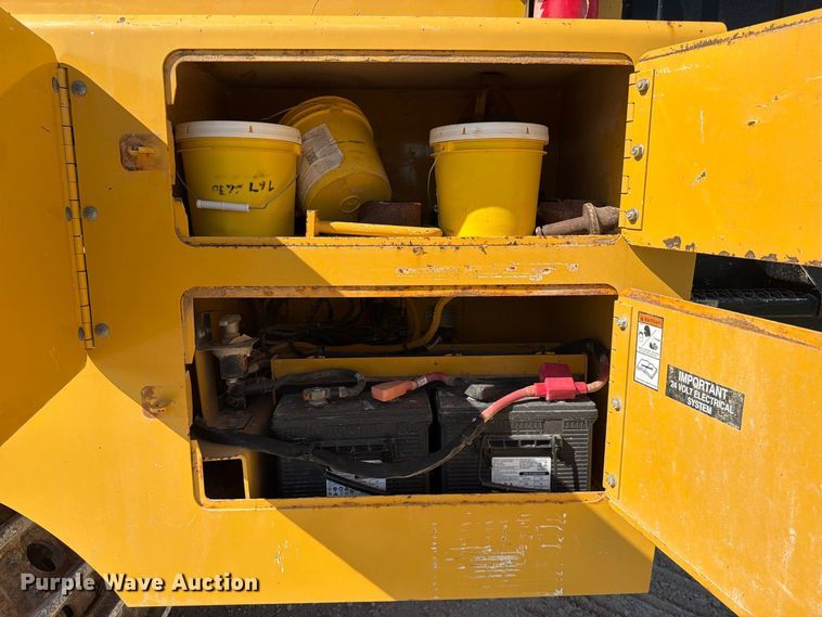 image for item FN3797 2014 Vermeer T855 Commander 3 trencher