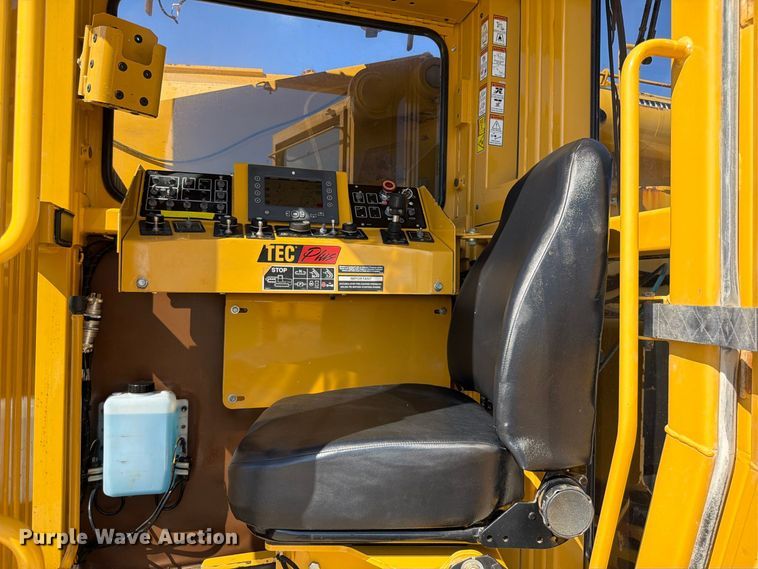 image for item FN3797 2014 Vermeer T855 Commander 3 trencher